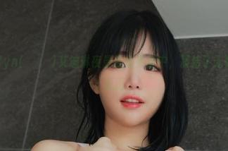 在Addielyn(에디린)艾迪琳夜景合集更新中，凝结了无数个夜晚的低语
