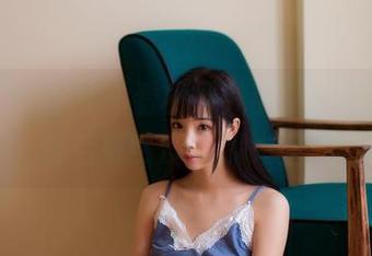 GIRLT果团网 – 看松果儿的空姐写真,更新后果然没让我失望。