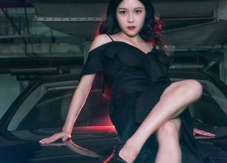 GIRLT果团网 – 私拍风潮里,龚玥菲的美足撩撩的