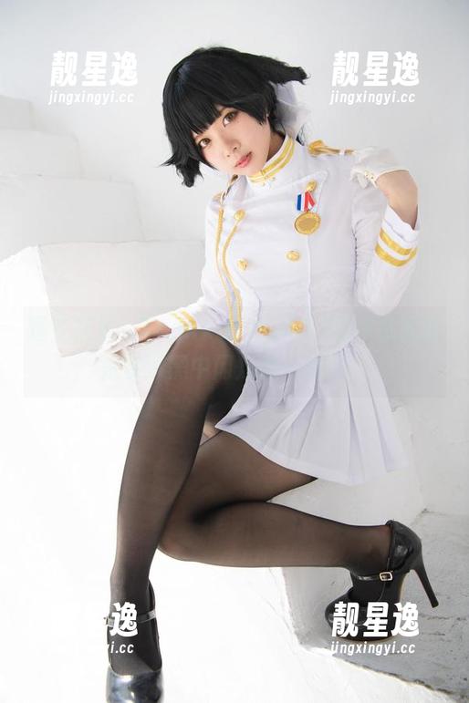 睡衣在线，Tomiko(とみこ)的作品就像是在漆黑中闪烁的一道光。
