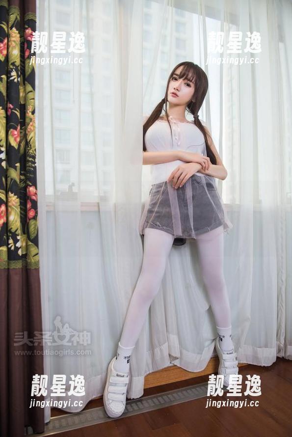 TouTiao头条女神-唐嫣儿 TouTiao头条女神 - 唐嫣儿的纯白作品:这白是秋冬赶来绝杀,没几个人敢穿的吧?