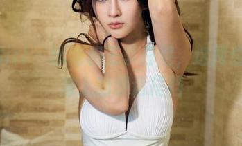 TuiGirl – 泳池和王李丹尼，这两位在网盘上的舒适搭档