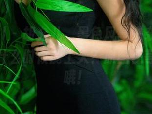TuiGirl – 胡允儿，黑色风暴来袭，这组作品集什么时候能上天？原图在等我点赞哦！