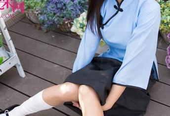 UGirls尤果网 – 刘姗姗的旗袍私房照合集，神奇的裙摆能引起这些火花
