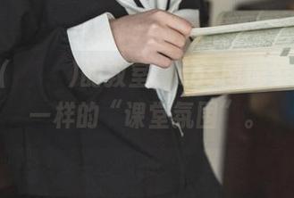 Uhye(이유혜)的教室，cos图册呈现出不一样的“课堂氛围”。