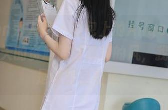 Xiuren秀人网 – 图包上的Angela小热巴，夏天的资源像是流动的风，我干嘛老是往那里看呢？