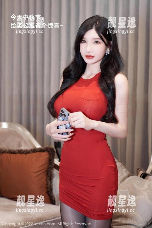 Xiuren秀人网-luvian本能 Xiuren秀人网 - 无意间扫到图库里的luvian本能和她的丝袜,突然产生了一种不一样的想法?