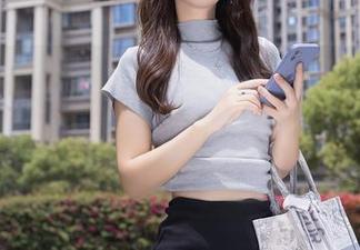Xiuren秀人网 – 当周慕汐fairy的职场制服ol图包更新时，职场的气压成功下降？