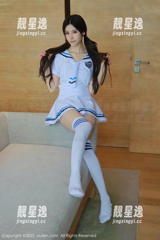 Xiuren秀人网-小九月 Xiuren秀人网 - 小九月黑丝美腿写真集:分享这些优雅绝伦的腿部艺术,真锦上添花!