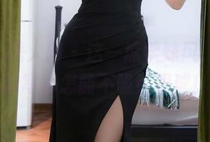 Xiuren秀人网 – 这一席学妹风，苏曼兮的写真怎能不吸引眼球！