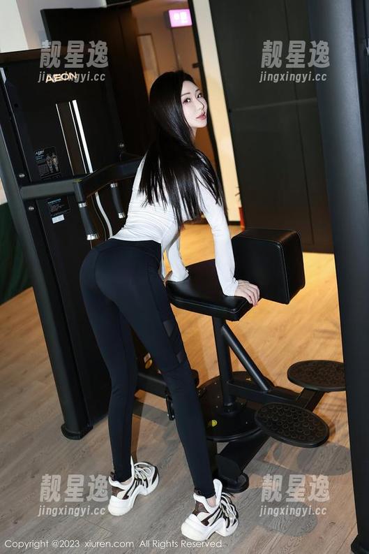 Xiuren秀人网-黄歆苑 Xiuren秀人网 - 黄歆苑的最新女神套图,让你一秒变成‘她的粉丝’!