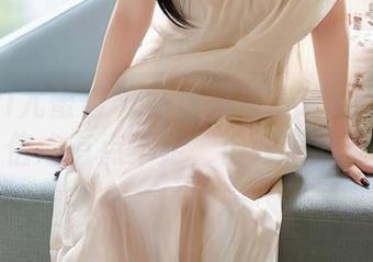 YouMi尤蜜荟 – 网盘里放着宋KiKi的制服,信心有点不足,但好奇心满格!