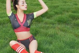YouMi尤蜜荟 – 您的蛋蛋打的图包，我给全套制服猫娘点赞！