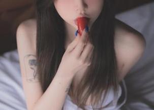 Yuka(유카)的和服在高清图片中真的有种让人想停下来慢慢欣赏的魔力！