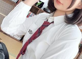 提前下班的理由：nagesa魔物喵的办公室私房写真集