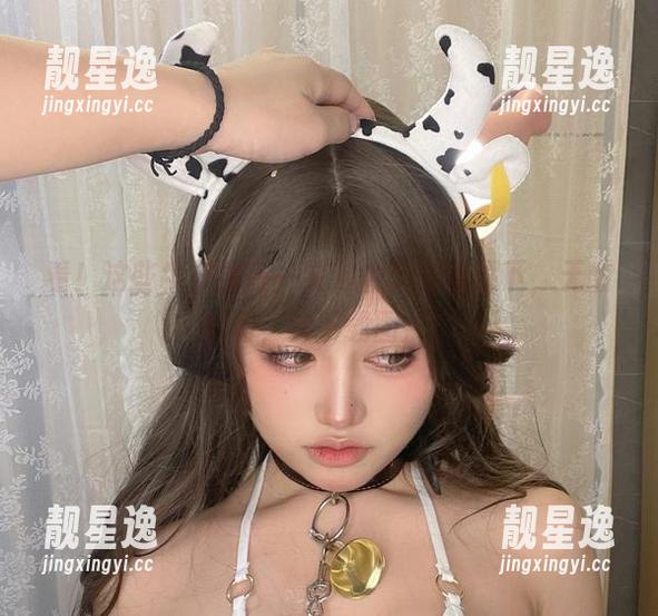 看！这些牛仔裤在一笑芳香沁的照耀下，无敌好看，快下载图片！