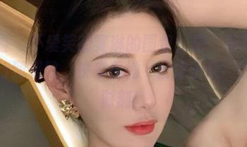 微密圈 – 不爱笑的赛琳的图包：把‘私有浪漫’进行到极致，快来看她‘公之于众’的大胆时刻！