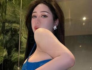 微密圈 – 糟糕，不爱笑的赛琳和服私房图片，瞬间让我想起了自己的“国服”，哈哈哈！