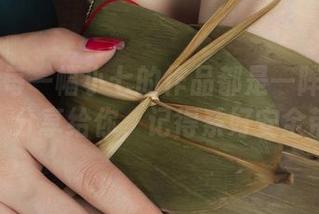 丽柜 – 每一幅小七的作品都是一阵丝情旋风，分享给你，记得系好安全带！