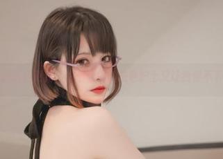 作品近日更新，你十七鸽的灰色护士又让我停不下来