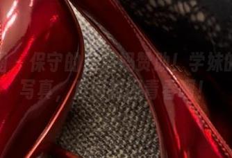 微密圈 – 保守的二舅妈赞助！学妹的私拍写真，反向拉回青春啊！