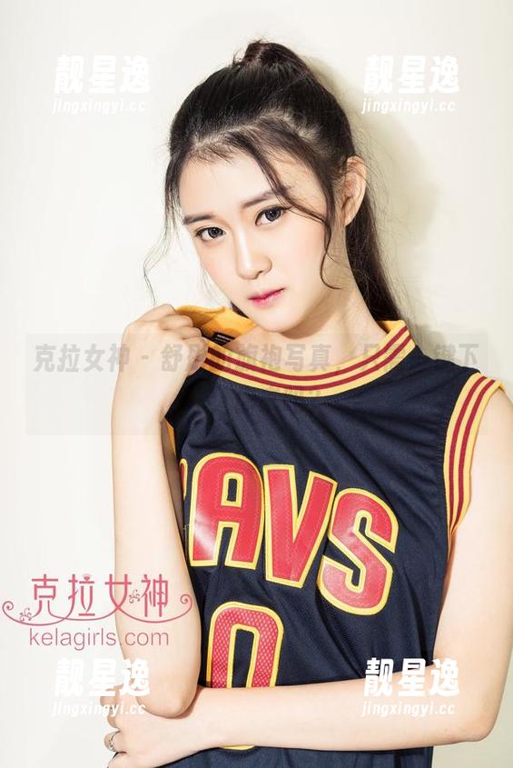 克拉女神-舒彤 克拉女神 - 舒彤的旗袍写真,只需一键下载,你来吗?