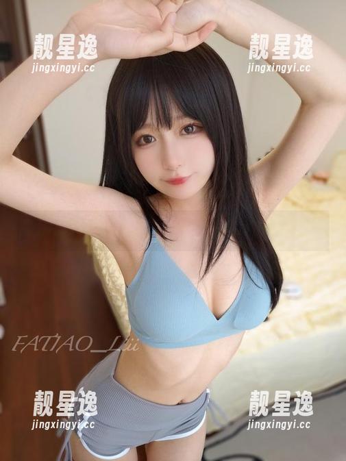 高清围裙猫猫，发条少女yoki的调皮瞬间