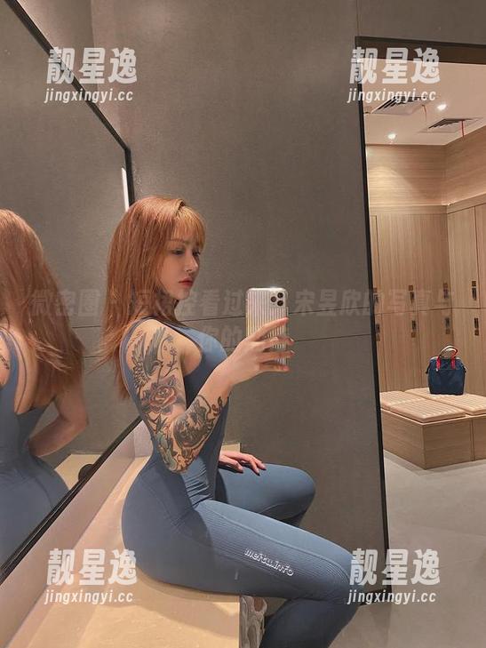 宋昱欣 微密圈 - 短裙控看过来:宋昱欣的写真与你的期待