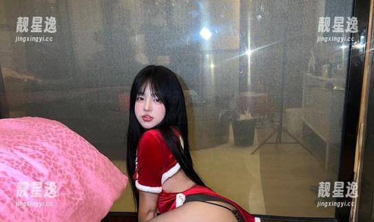 小优优子 微密圈 - 红色内衣打底,小优优子毫不怯场,怎么无圣光也能造出美图的魔力?