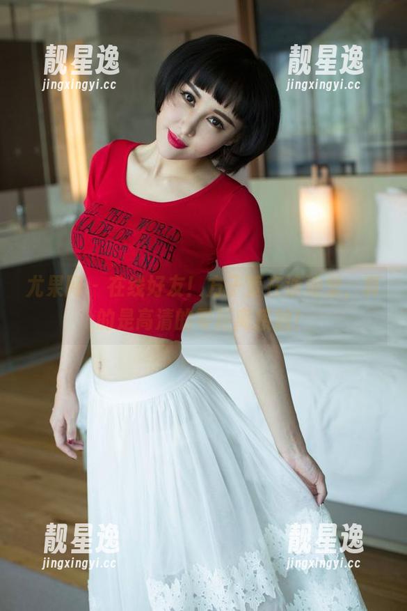 尤果网-方子萱 尤果网 - 在线好友!方子萱在泳池里,真的是高清的零距离接触!
