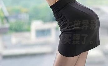 尤蜜荟 – 允尔在礼服中大放异彩，免费原图看得我都想买票了。