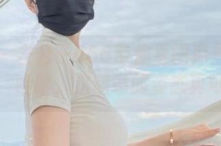 微密圈 – 左公子666带你看图库里的俏皮女娃，哈哈，这随意的姿态真可爱吧