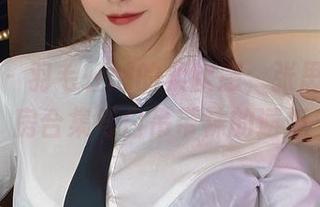 微密圈 – 羽毛轻触的柔软感，张思允的私房合集与白吊带袜的邂逅