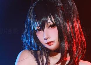 念念_D的图片合集：这斯卡哈牛牛女仆，不得不承认搭配得挺妙。