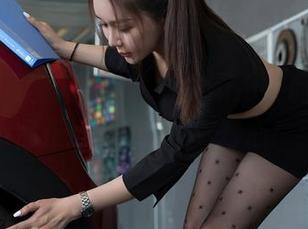 星颜社 – 学妹出没，安安Angel的福利作品正好满足你的好奇心！