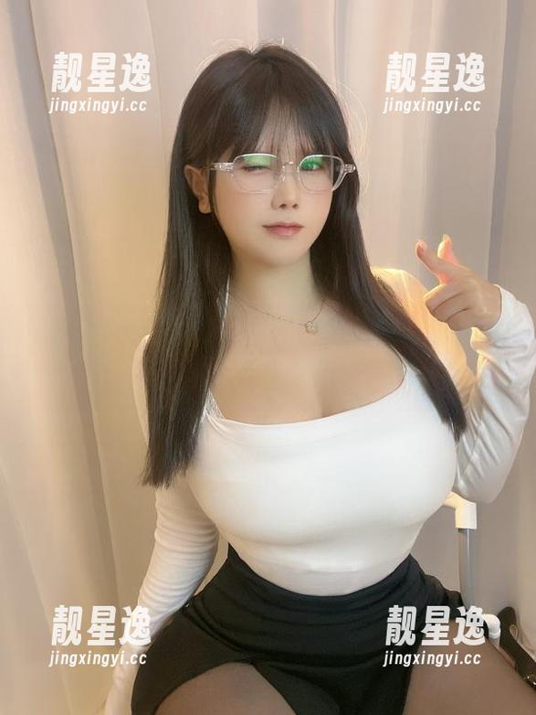 是可馨吖 微密圈 - 这是是可馨吖的私房,蕾丝在原图中飘逸,而我只想轻声dis