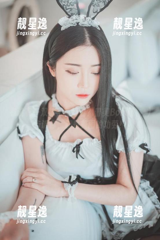 有没有一双袜子特好看？普美Bomi(보미)告诉你，都是美图的功劳！