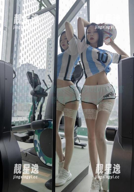 果儿Victoria 微密圈 - 图片展示,果儿Victoria全套内衣的轻盈,昨夜梦里曾有一丝影子。
