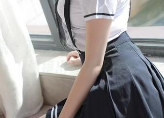 模范学院 – 高清竟然和Arude薇薇的粉色碰撞出爱情火花？