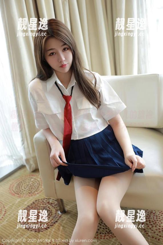 模范学院 - 新图集警告！大美妞儿的旗袍照片，让我反思这一身换个搭配不行吗？