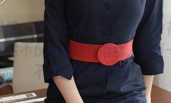 模范学院 – 看“揉揉肉肉”的这个裸足系列，图片不仅仅是排列组合，还有一种说不出的淡淡性感。