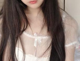 樱井宁宁的皮衣修女图包：穿的不仅是衣服，还是我的审美底线！