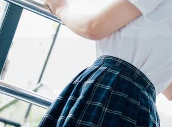 波萝社 – 别小看了这份网盘合集，柳侑绮用颜值征服厨房的厨娘之路！