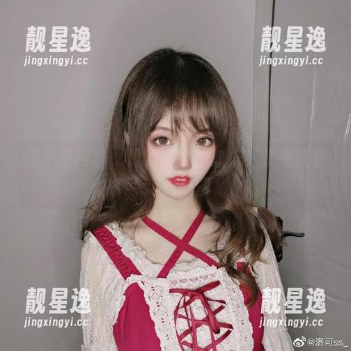 洛可ss 这不是网袜,是时尚的摇滚乐!快来欣赏洛可ss最新图集!