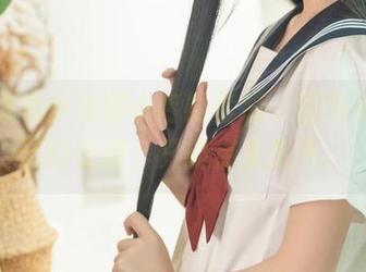 看完爆机少女喵小吉的套装，回头看看自己的衣柜，只能点头叹气。