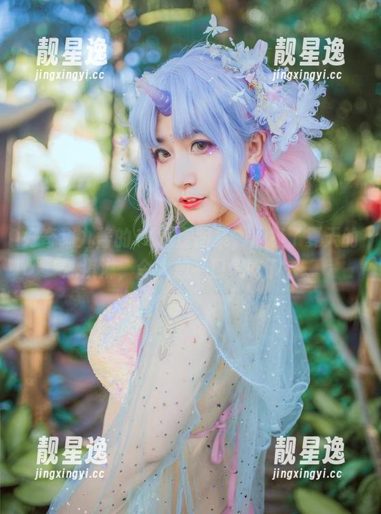 好奇猫九酱的JK私房图集，像极了夏天的冰淇淋，令人想一口气吃下去。