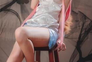 一份免费的祝福，顺便欣赏百合欧皇子的旗袍图集小玉当然不能缺席！