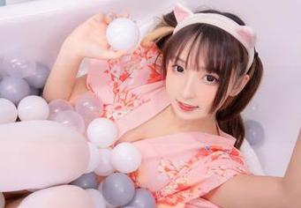 套图又是美图，神乐坂真冬演绎玉藻前舞娘《MysteriousLove》，怎么可能无视？