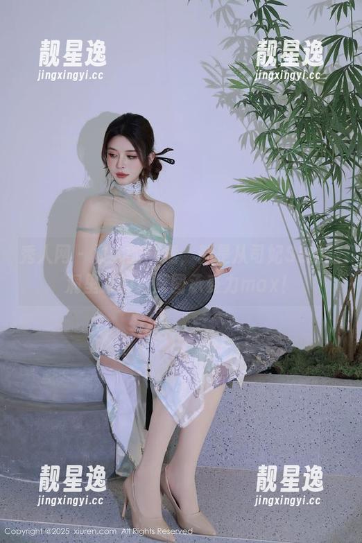 秀人网-司妃SL 秀人网 - 双人的创意,都是从司妃SL的脑洞里来的?原图承受力max!