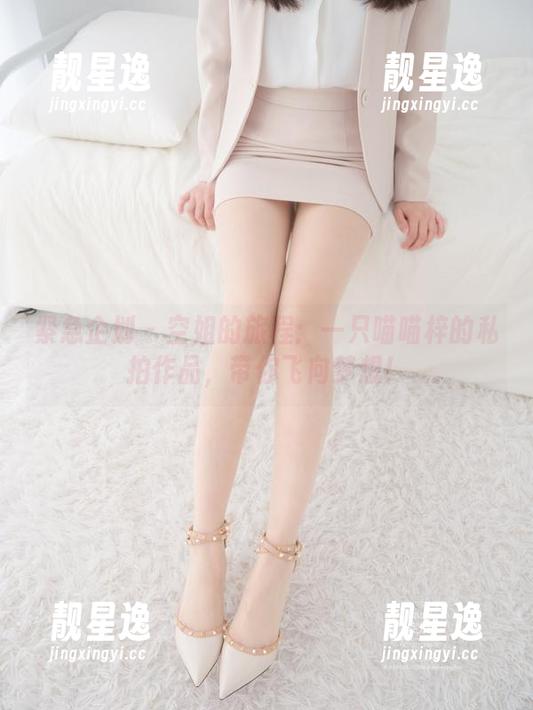 紧急企划-一只喵喵梓 紧急企划 - 空姐的旅程:一只喵喵梓的私拍作品,带你飞向梦想!